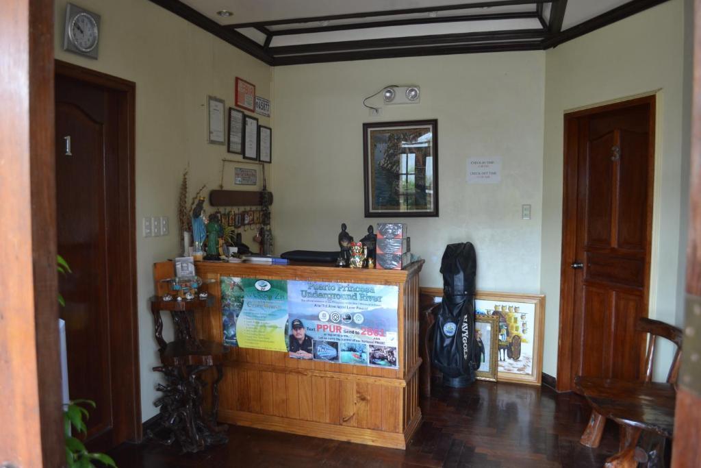 J-Lais Balai Turista - Pensionne House Puerto Princesa Kültér fotó